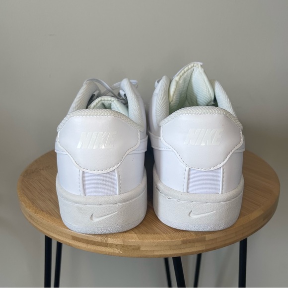 π White Nike Sneakers π - Picture 7 of 8